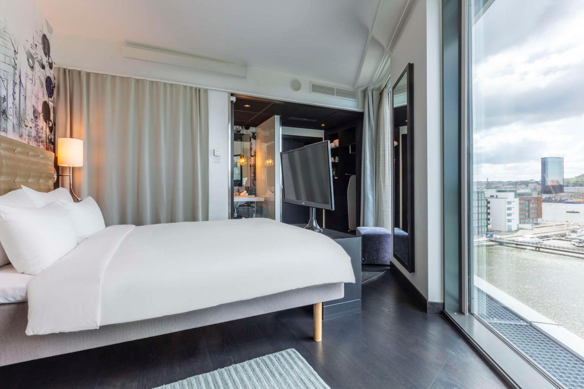 Superior Room River view